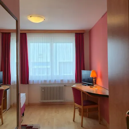 מלון Boardinghouse Sonne *